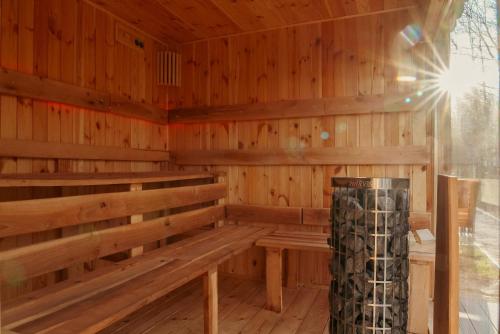 Сауна, Glamping Mazury - Przystań Jeziorany (Glamping Mazury - Przystan Jeziorany) in Єзьорани