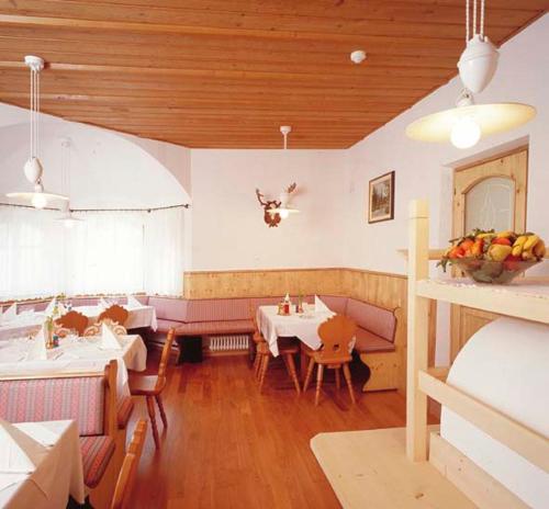Hotel Waldheim Belvedere - image 2