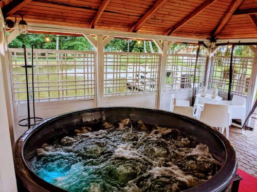 Hotel Spichrz in Borcz