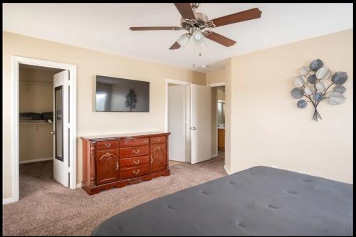 4 bedroom North Las Vegas with pool, Лас-Вегас (фото 3)
