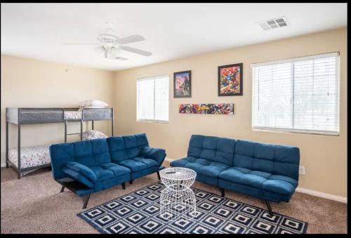 4 bedroom North Las Vegas with pool, Лас-Вегас (фото 10)