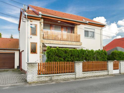 Apartment Lisa by Interhome - Location saisonnière - Balatonmáriafürdő
