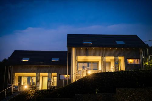 Exterior view, SAUERLAND CHALETS - "Die Chalets Herzenssache" in Niedersfeld
