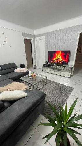 Maison calme, 5min Gare à pied gîte à louer Évecquemont