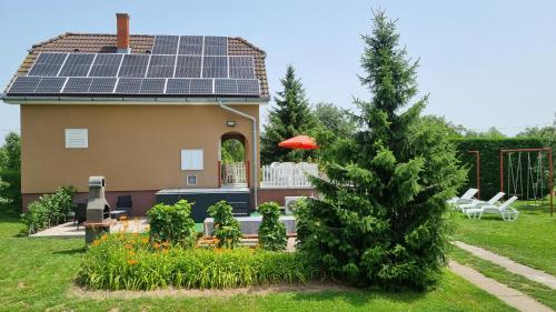 HutiAgi apartman in บาลาตองกิลิตี