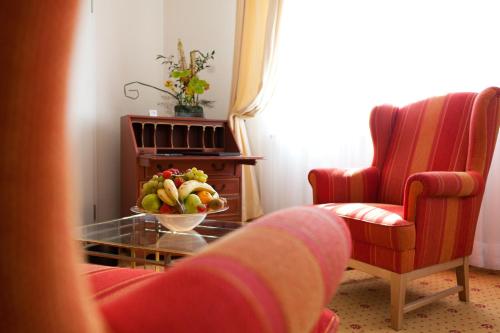 Holsteiner Hof Room Type - Standard Room or Apartment in the Basement