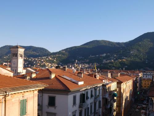 A' La GARE 6 A' La GARE 6