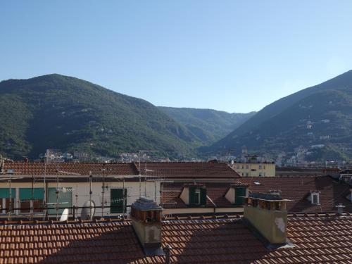 A' La GARE 6 A' La GARE 6