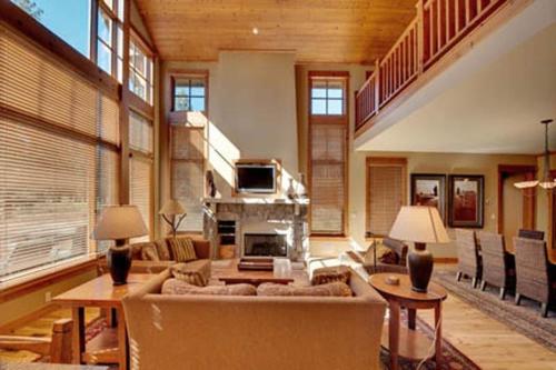 Gold Rush Trail 12560 by East West Hospitality, Truckee