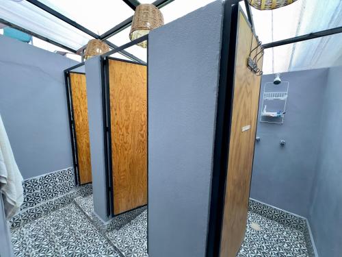 Massiosare El Hostal Room Type - Standard Single Room with Shared Bathroom