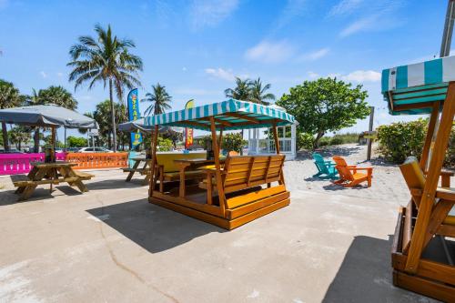 Étterem, Oceanfront Inn II in Fort Pierce Beach
