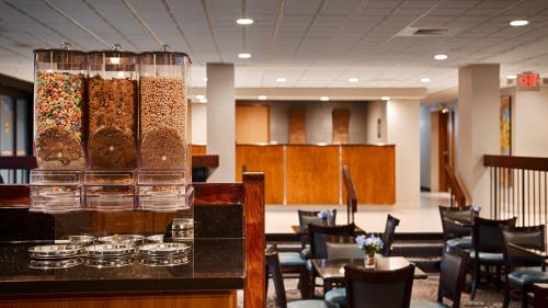 Best Western Plus Dayton Northwest - image 10