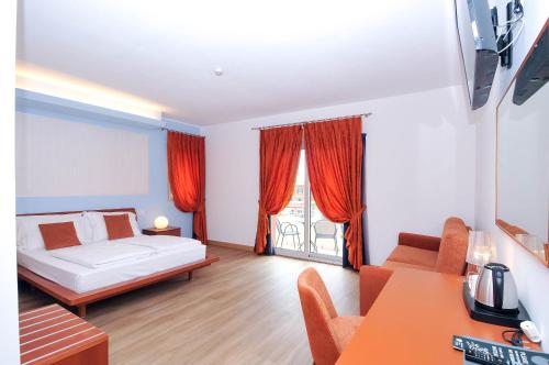 Hotel Cleofe - image 2