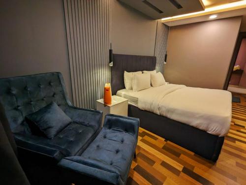 Goldcrest Mall and Residency 3-Bed Apartment - image 9
