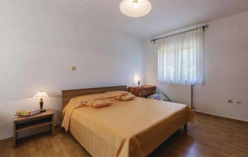 One-Bedroom Apartment with Terrace image 9