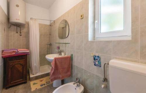 One-Bedroom Apartment with Terrace image 7