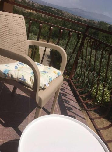 Balkons/terase, Apartments with parking space Sinj, Zagora - 23403 in Karakašica