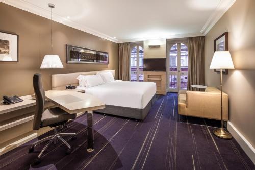 room detail thumbnail 1