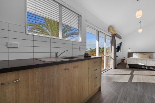 Tasman Holiday Parks - Waihi Beach in Waihi