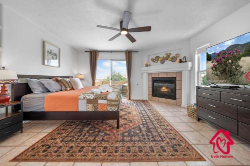Gusto Retreat Modern Serenity - An Irvie Home in Albuquerque, USA