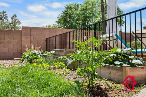 Gusto Retreat Modern Serenity - An Irvie Home