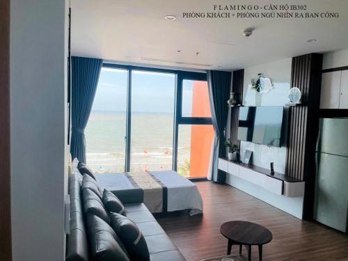 Flamingo Hai Tien - Can goc 2 Phong - View 2 mat bien in Hoang Truong Beach