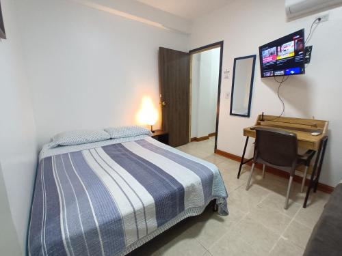 Triple Room with Private Bathroom image 10