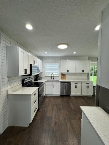 Contemporary Haven Stylish and Comfortable Space Contemporary Haven Stylish and Comfortable Space