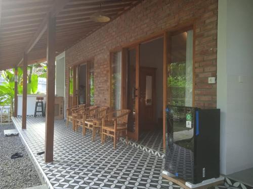 Umah Alpukat, Bali