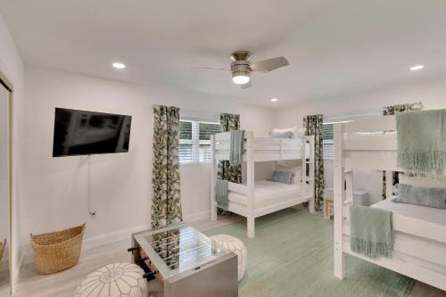 Newly Updated Pool House in Clearwater in Clearwater, USA