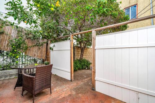 Cozy 1-Bedroom With Outdoor Seating Area Close to West Hollywood, Los Angeles (fotografie 6)