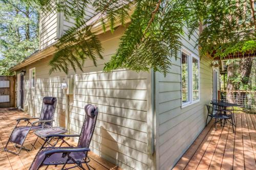 Cedar Grove - Meredith Lodging in Manzanita (OR)