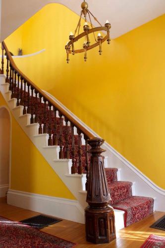 บริการและสิ่งอำนวยความสะดวก, Stepping Stone Inn in ซาเลม (MA)