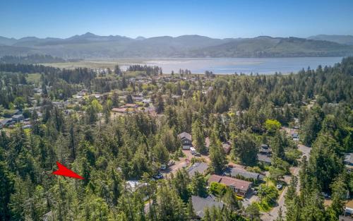 Cedar Grove - Meredith Lodging in Manzanita (OR)