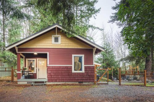 Vista exterior, Cozy cabin on the Olympic Peninsula, Hot Tub in Port Angeles