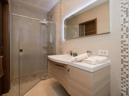 Nice apartment in Gradac, Gradac (fotografie 10)