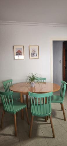 Casa de tres habitaciones con hermoso patio in เพอร์โทลลาโน