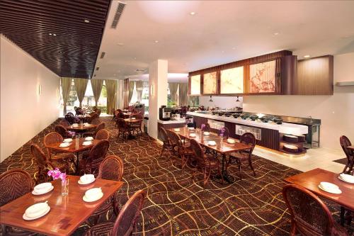 オーチャード グランド コート4