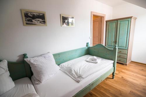 Pension Grand Apartments - main image