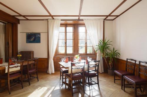 restavracija, Hotel de l'Aigle in Val-De-Travers