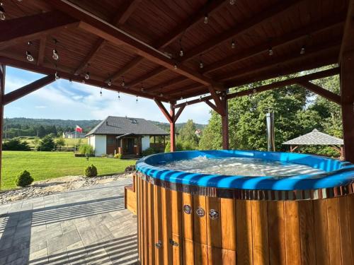 Bąbelkowa Chata Beskidy Domek z Balią Jacuzzi