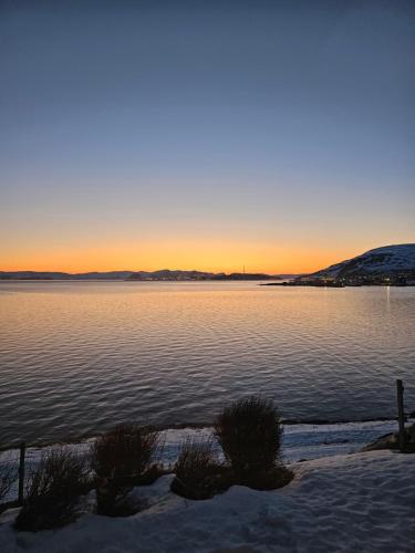 A környék, Bright and modern apartment with beautiful view in Hammerfest