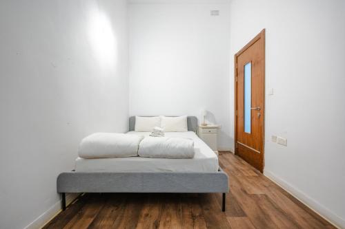Standard Two-Bedroom Apartment image 6