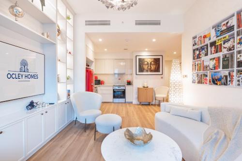 Stunning Renovated Home with Full Burj Khalifa View, Dubai (foto 3)