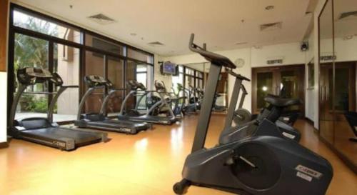 Bukit Bintang Service Suite at Times Square - image 6