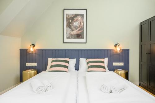  Palais Palffy Suits in Wien