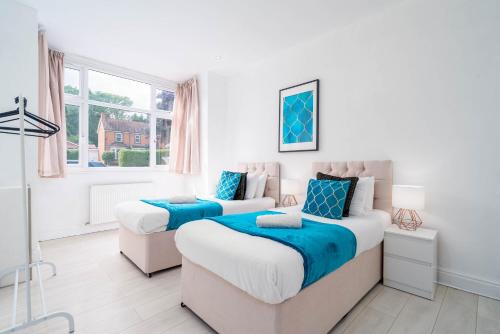 Five Bedroom Townhouse - Near City Centre - Edgbaston - On Street Parking - Wifi - Netflix - 974P, Birmingham (fotografie 2)