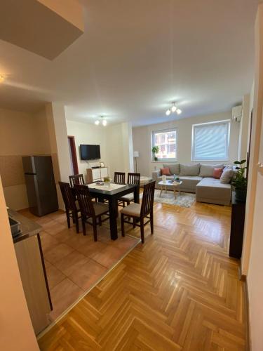 D Apartment 2 Free Parking