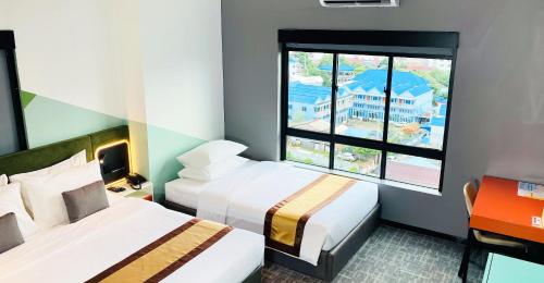 room detail thumbnail 0