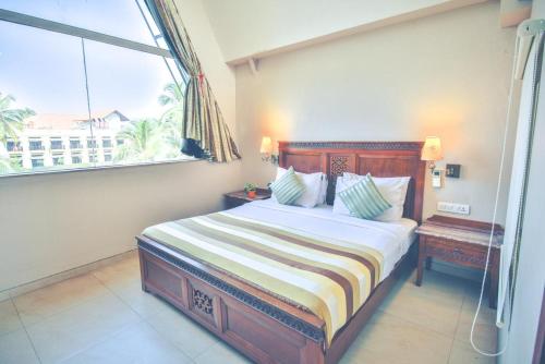 Duplex Studio room in Neelams The Glitz